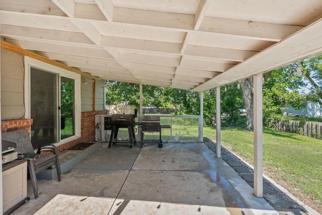 4016 Brooks Ave, Wichita, KS 67220