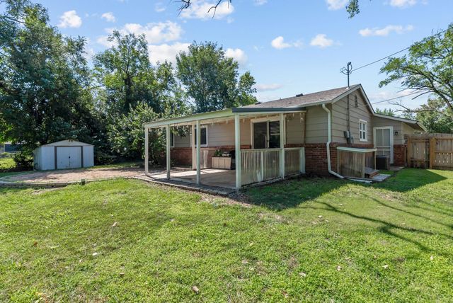 4016 Brooks Ave, Wichita, KS 67220