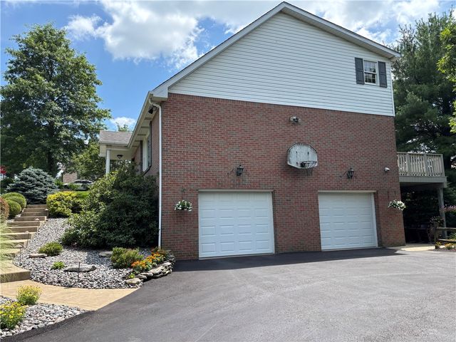 200 Bethany Drive, Hempfield Twp, PA 15601