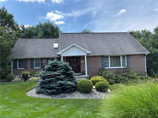200 Bethany Drive, Hempfield Twp, PA 15601