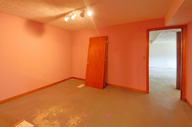 130 Village Court, Winchester, KY 40391