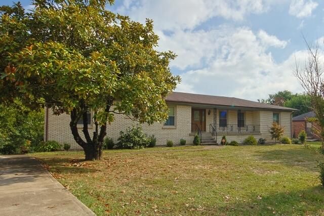 130 Village Court, Winchester, KY 40391