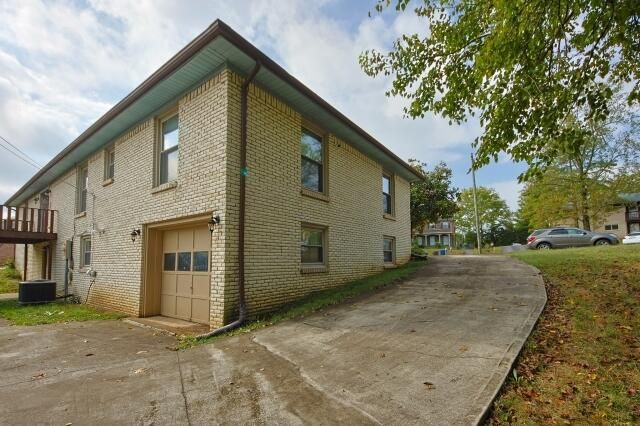 130 Village Court, Winchester, KY 40391