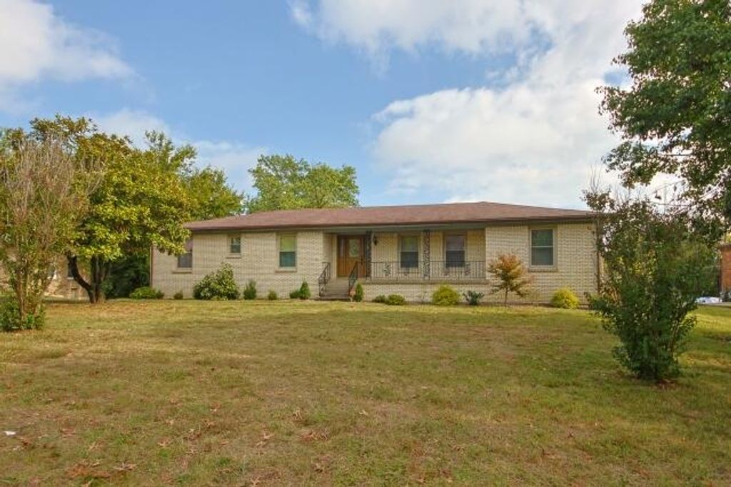 130 Village Court, Winchester, KY 40391