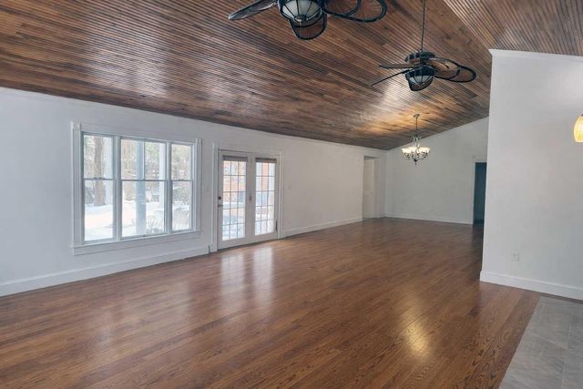 5028 Ashgrove Pike, Nicholasville, KY 40356