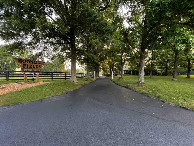 5028 Ashgrove Pike, Nicholasville, KY 40356