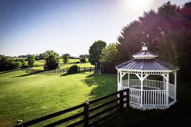 5028 Ashgrove Pike, Nicholasville, KY 40356