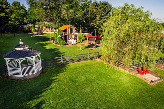 5028 Ashgrove Pike, Nicholasville, KY 40356