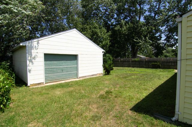 17 WARDOR AVE, New Castle, DE 19720