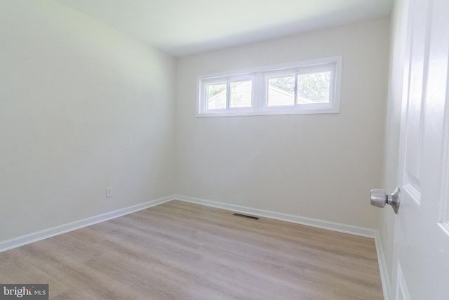 17 WARDOR AVE, New Castle, DE 19720