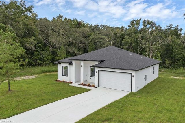205 Australian DR, Rotonda West, FL 33947