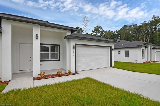 205 Australian DR, Rotonda West, FL 33947