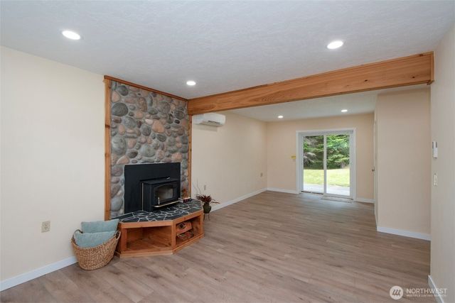 71 Whispering Firs Road, Port Angeles, WA 98363
