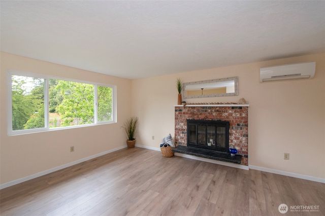 71 Whispering Firs Road, Port Angeles, WA 98363