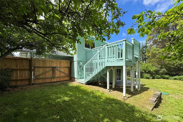71 Whispering Firs Road, Port Angeles, WA 98363