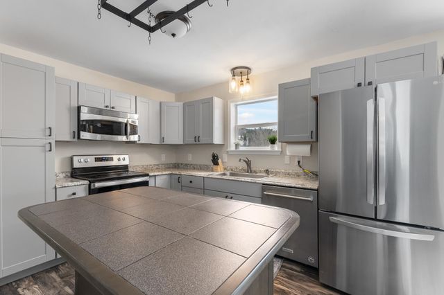 752 Houghton Bridge Road, St. Johnsbury, VT 05819