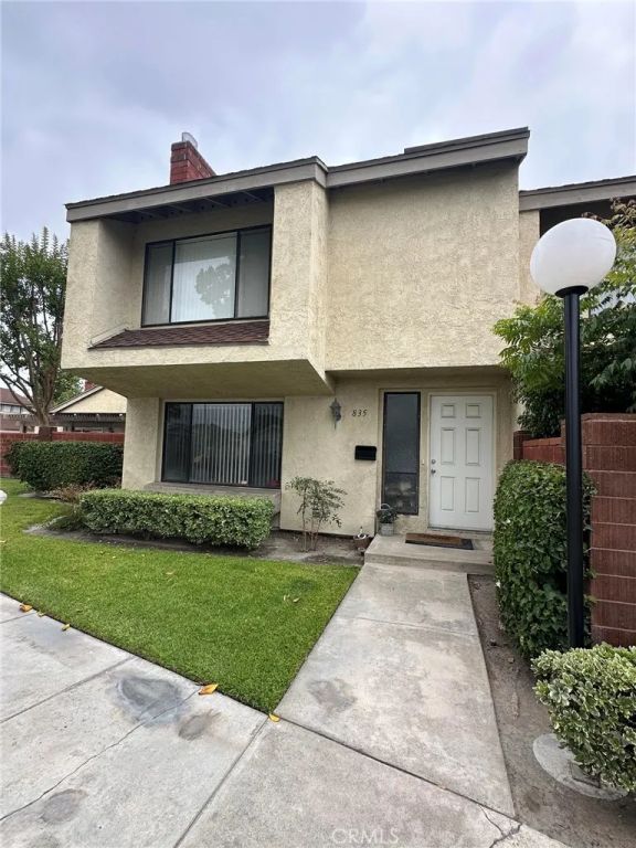 835 W Orangewood, Anaheim, CA 92802