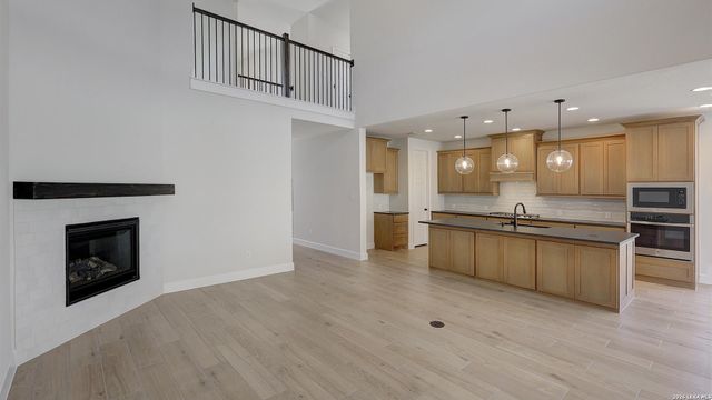 216 Boulder Creek, Boerne, TX 78006