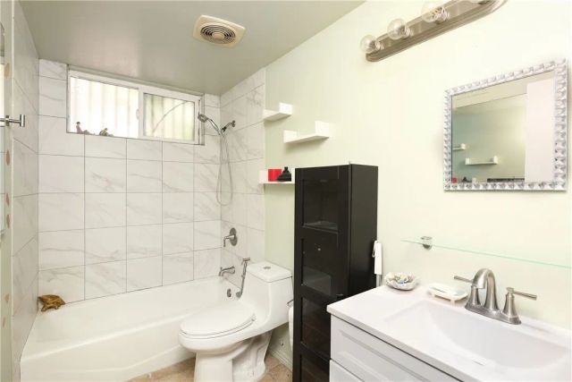 11858 Haro, Downey, CA 90241