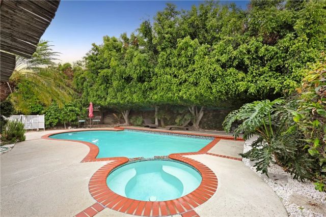 11858 Haro, Downey, CA 90241
