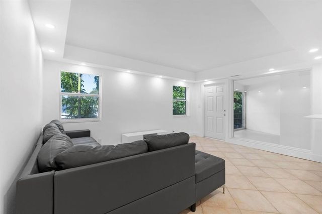 1439 S Ocean Boulevard 215, Pompano Beach, FL 33062