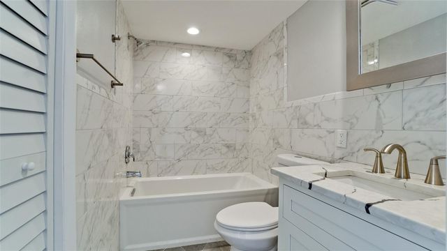 6700 GULF OF MEXICO DRIVE 139, Longboat Key, FL 34228