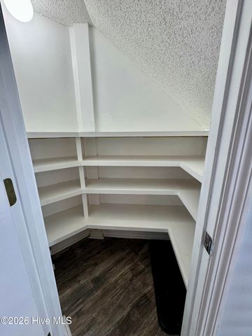 2113 Market Street, Wilmington, NC 28403