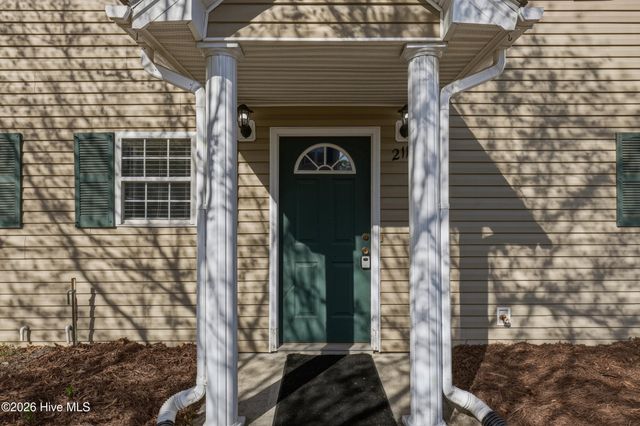 2113 Market Street, Wilmington, NC 28403