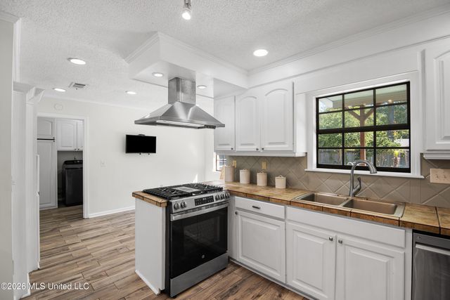 110 Stonington Court, Brandon, MS 39047