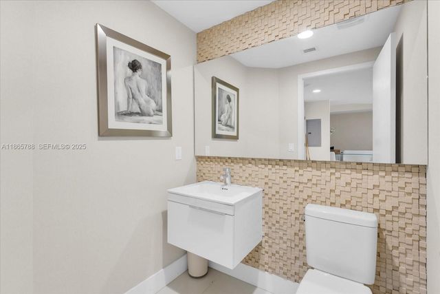 17301 Biscayne Boulevard 401, North Miami Beach, FL 33160