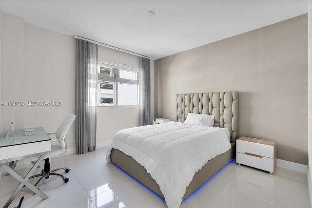 17301 Biscayne Boulevard 401, North Miami Beach, FL 33160