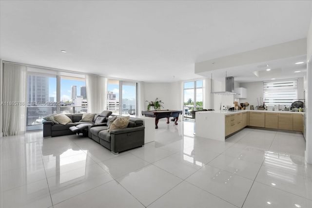 17301 Biscayne Boulevard 401, North Miami Beach, FL 33160