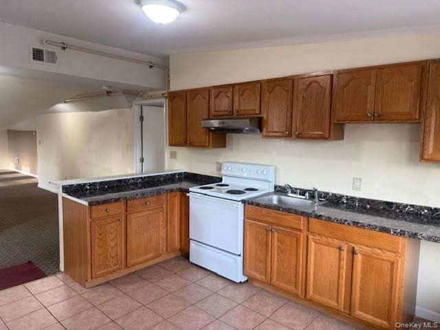 94 Old Post Road 15B, Wappingers Falls, NY 12590