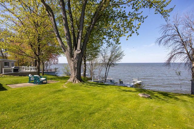 N6629 HARRISON ROAD, Hilbert, WI 54129