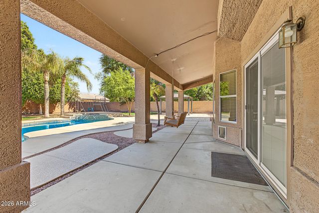 2102 E SIERRA MADRE Avenue, Gilbert, AZ 85296