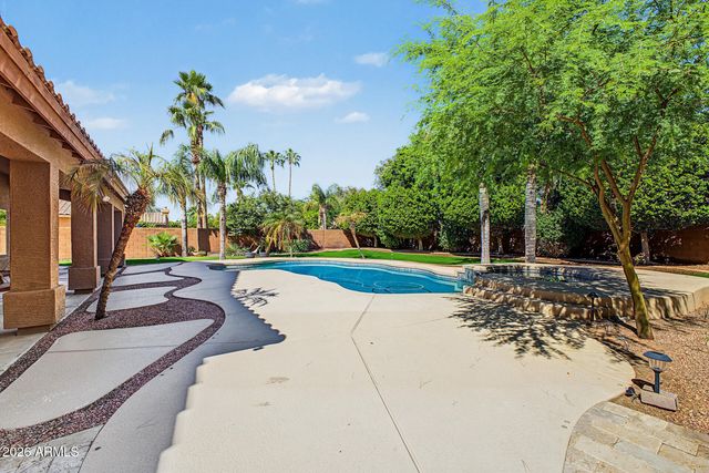 2102 E SIERRA MADRE Avenue, Gilbert, AZ 85296