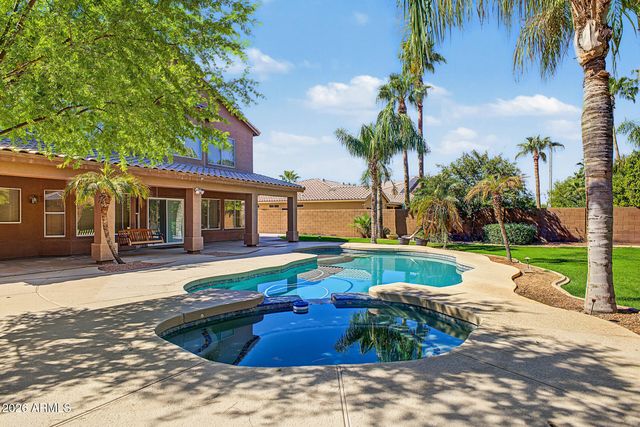 2102 E SIERRA MADRE Avenue, Gilbert, AZ 85296