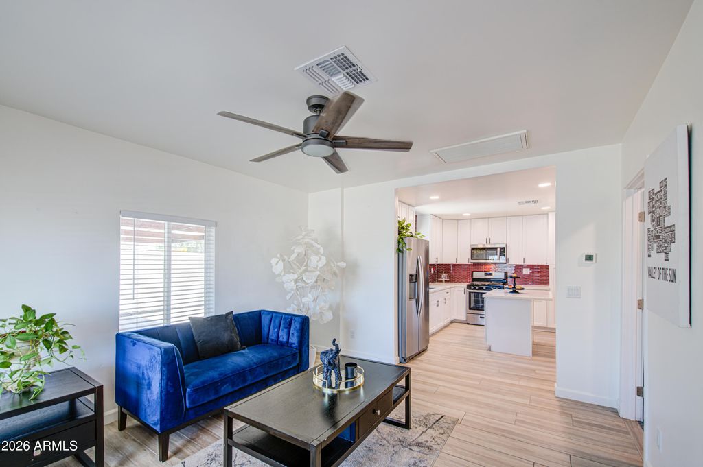 547 W MAHONEY Avenue, Mesa, AZ 85210 — photo 5
