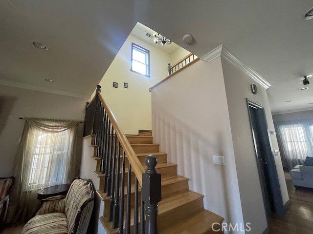 10066 Golden Oaks, Tujunga, CA 91042