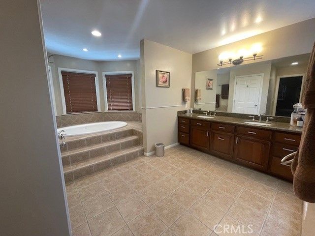 10066 Golden Oaks, Tujunga, CA 91042
