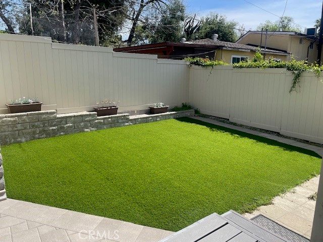 10066 Golden Oaks, Tujunga, CA 91042