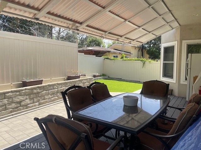 10066 Golden Oaks, Tujunga, CA 91042