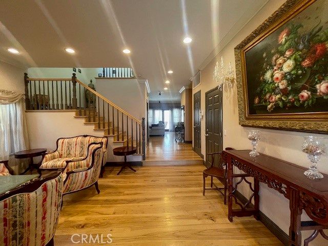 10066 Golden Oaks, Tujunga, CA 91042
