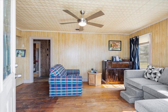 1706 Baxter Ave, Longview, TX 75602