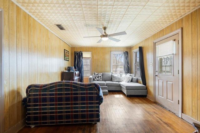 1706 Baxter Ave, Longview, TX 75602