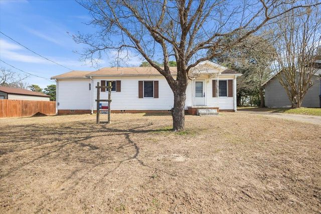 1706 Baxter Ave, Longview, TX 75602