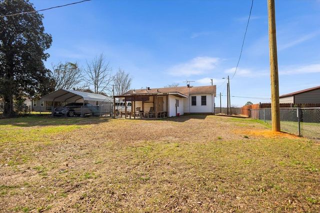 1706 Baxter Ave, Longview, TX 75602