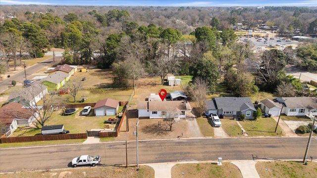 1706 Baxter Ave, Longview, TX 75602