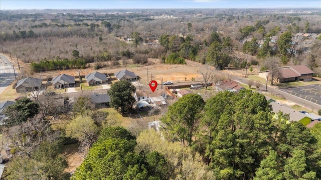 1706 Baxter Ave, Longview, TX 75602