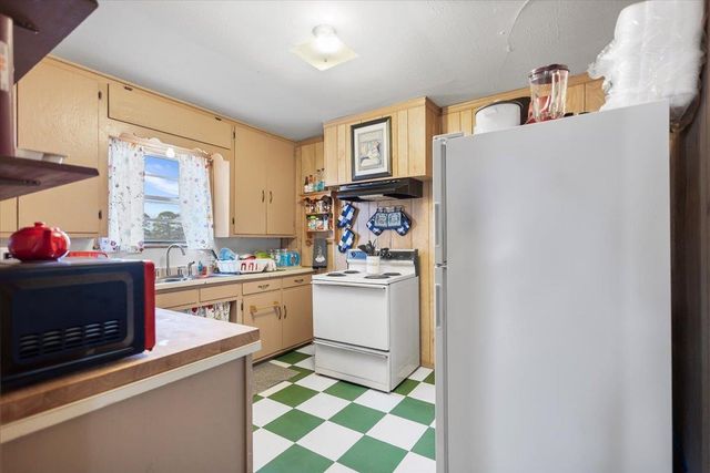 1706 Baxter Ave, Longview, TX 75602